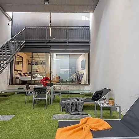 Sant Gervasi Apt. W/ Lovely Shared Terrace. Apartment *