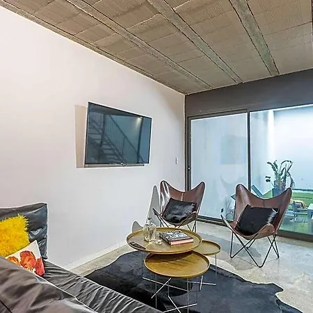 Apartment Sant Gervasi Apt. W/ Lovely Shared Terrace. *
